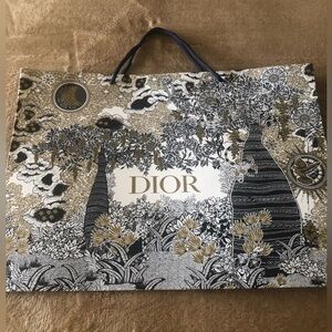 Dior paper bag